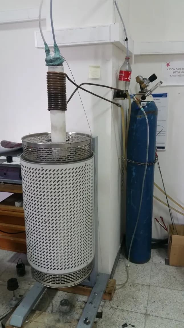 High-temperature vertical furnace